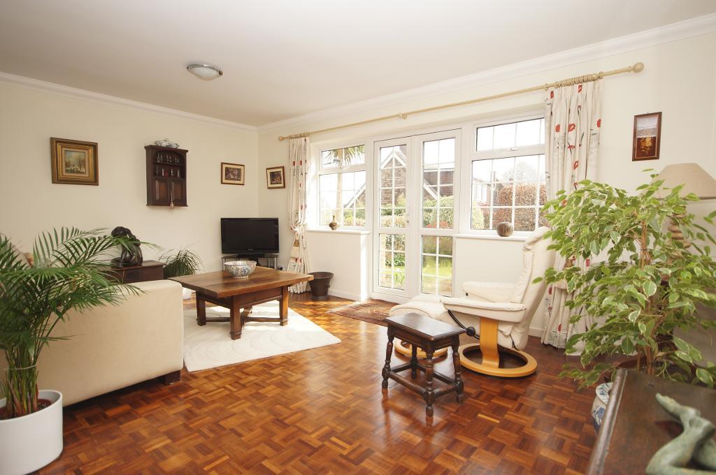 3 Bedroom Detached For Sale in Penlands Vale, Steyning, West Sussex