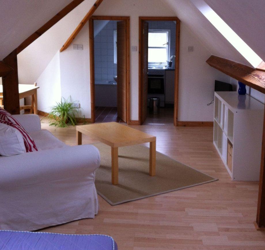 1 Bedroom Studio To Let in Charlton Street, Steyning, West Sussex, BN44