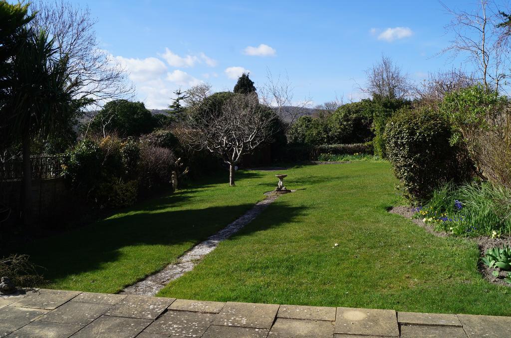 2 Bedroom SemiDetached To Let in Roman Road, Steyning, West Sussex