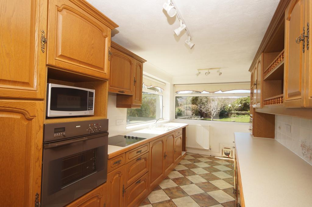 2 Bedroom SemiDetached To Let in Roman Road, Steyning, West Sussex