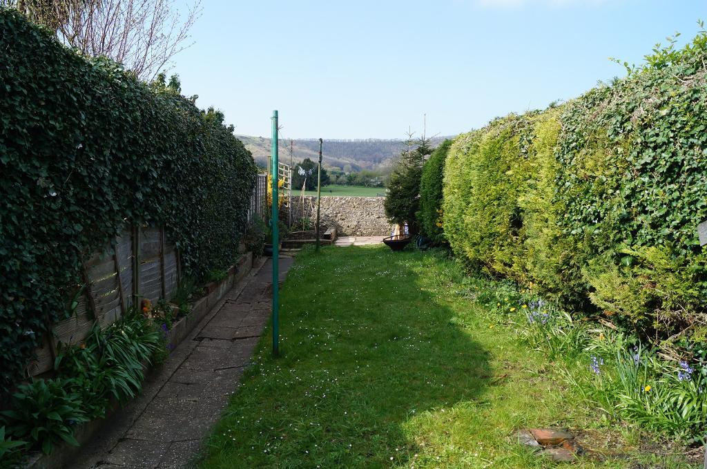 1 Bedroom Terraced To Let in Charlton Street, Steyning, West Sussex