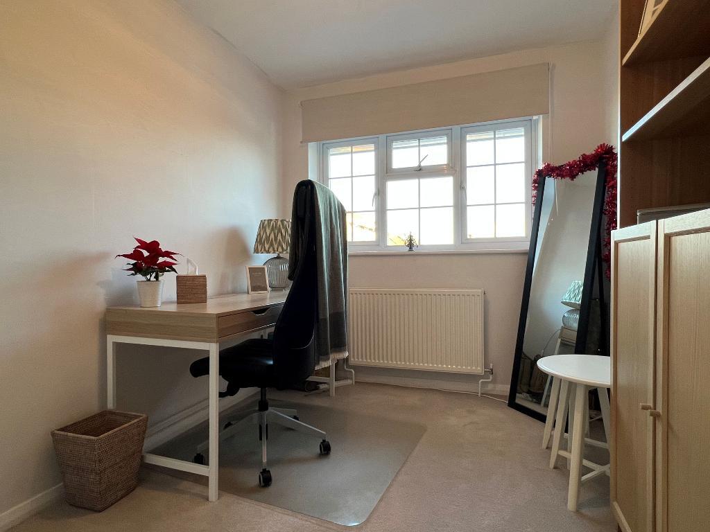 2 Bedroom SemiDetached For Sale in Newham Close, Steyning, West Sussex