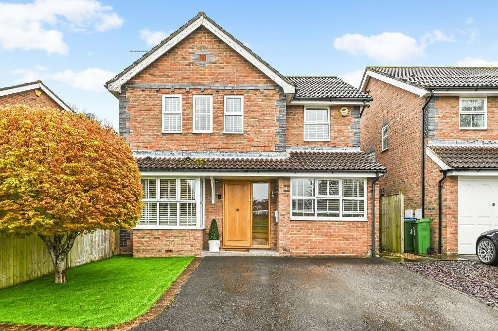 4 Bedroom Detached For Sale in Abbey Road, Steyning, West Sussex, BN44 3SQ Hamilton Graham