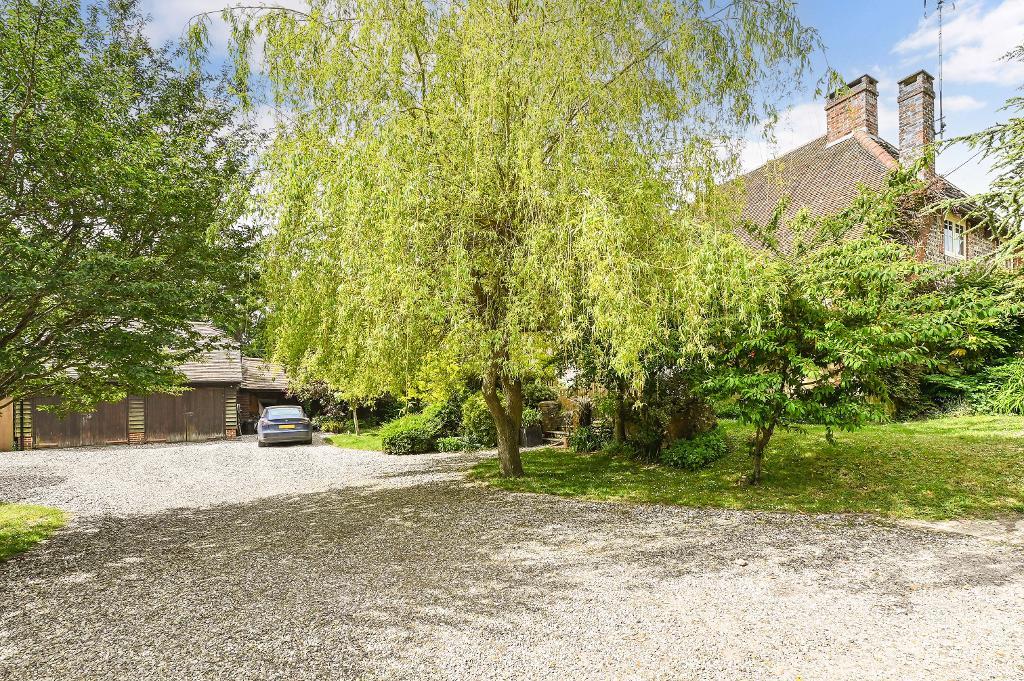 4 Bedroom Detached For Sale in King's Barn Lane, Steyning, West Sussex, BN44 3YR Hamilton