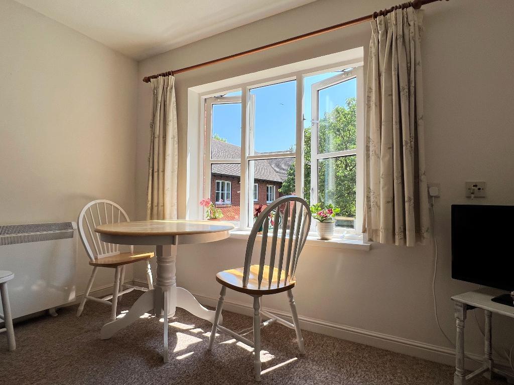 1 Bedroom Flat For Sale in Primrose Court, Goring Road, Steyning, BN44