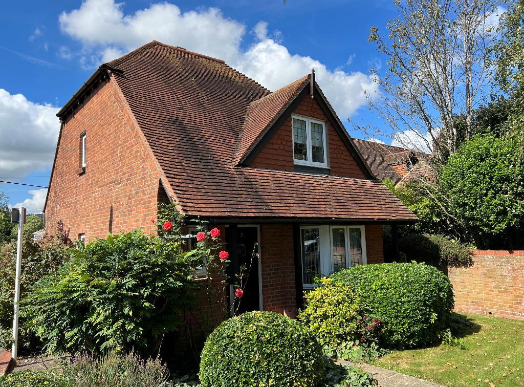 Penns Court, Horsham Road, Steyning, BN44 3BF