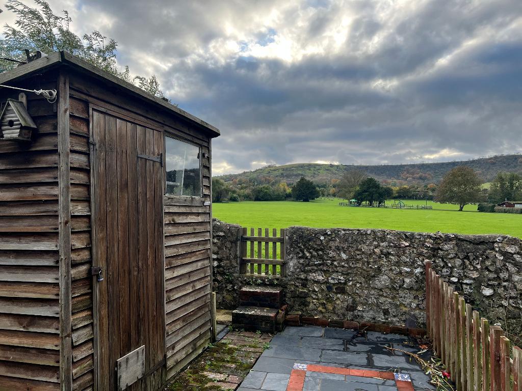 2 Bedroom Terraced For Sale in Charlton Street, Steyning, West Sussex