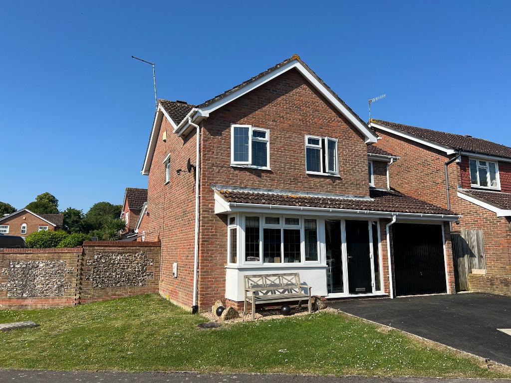 Bowmans Close, Steyning, West Sussex, BN44 3SR