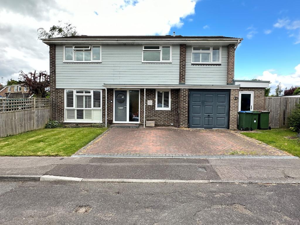 Ingram Close, Steyning, BN44 3QD