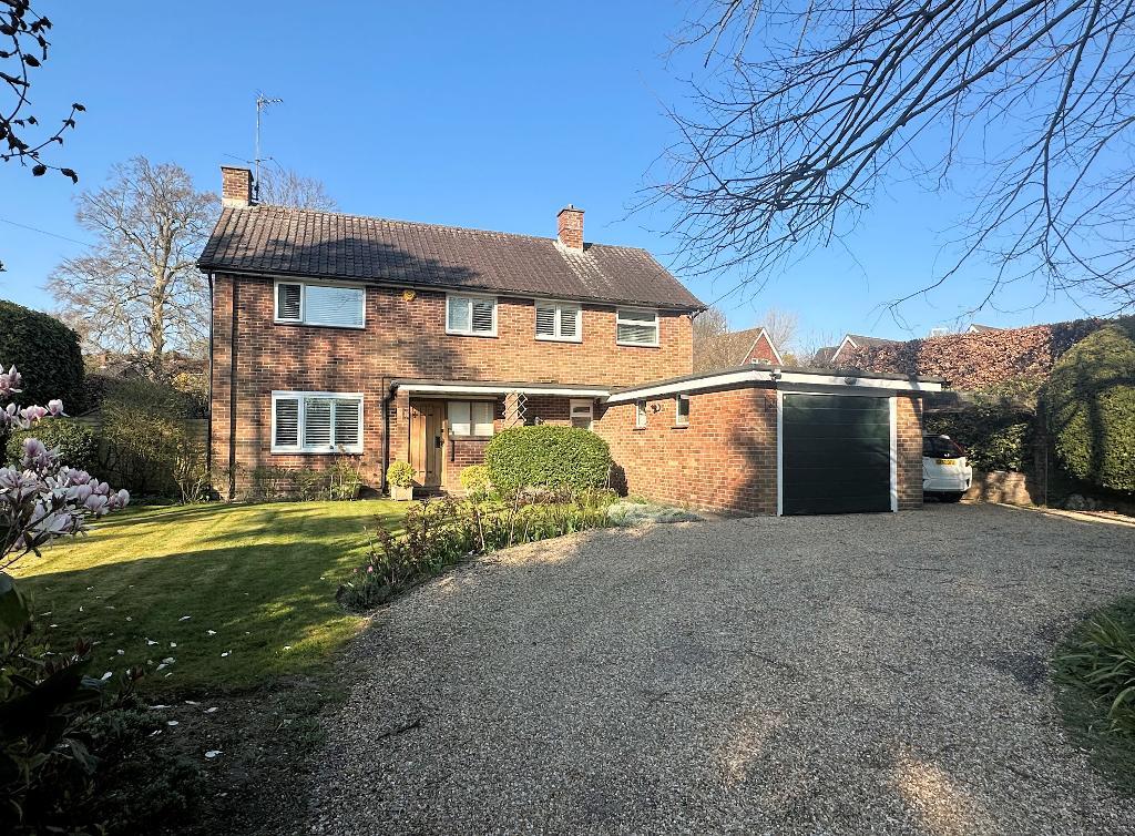Maudlyn Lane, Bramber, West Sussex, BN44 3PR