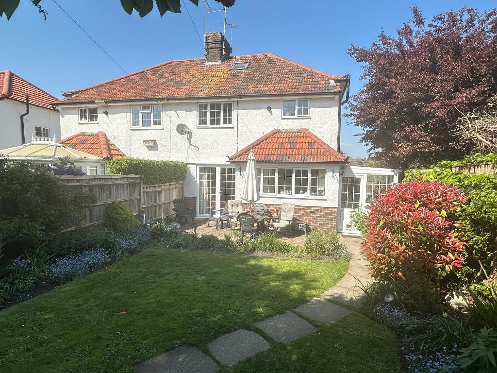Highland Croft, Steyning, West Sussex, BN44 3RF