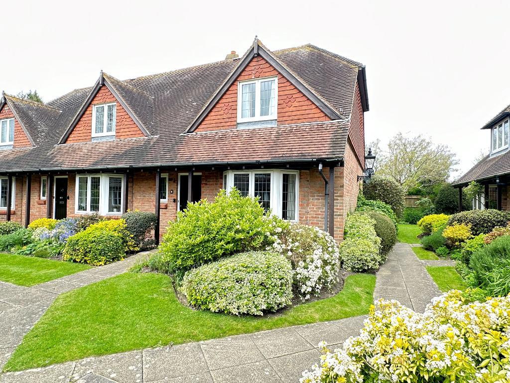 Penns Court, Horsham Road, Steyning, West Sussex, BN44 3BF