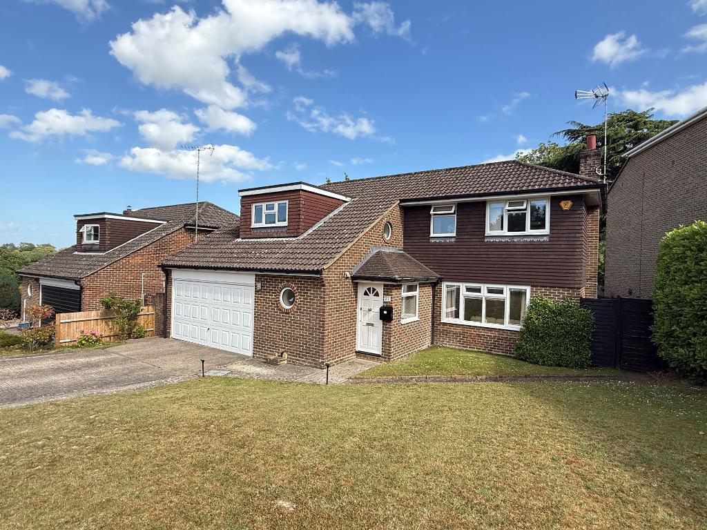 Coombe Drove, Bramber, Steyning, West Sussex, BN44 3PW