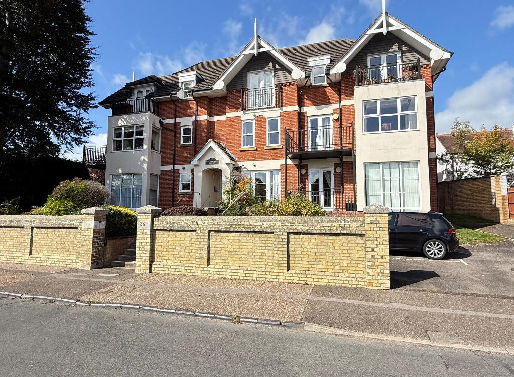 Goring Road, Steyning, West Sussex, BN44 3HB