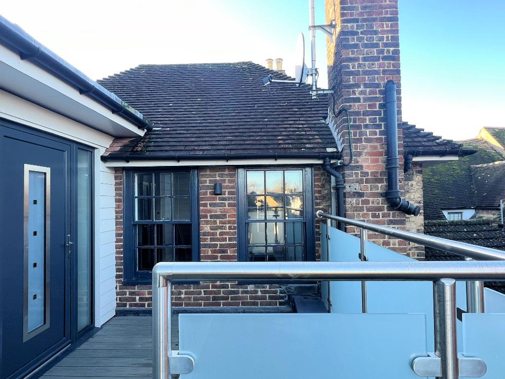 The Courtyard, Steyning, West Sussex, BN44 3BW