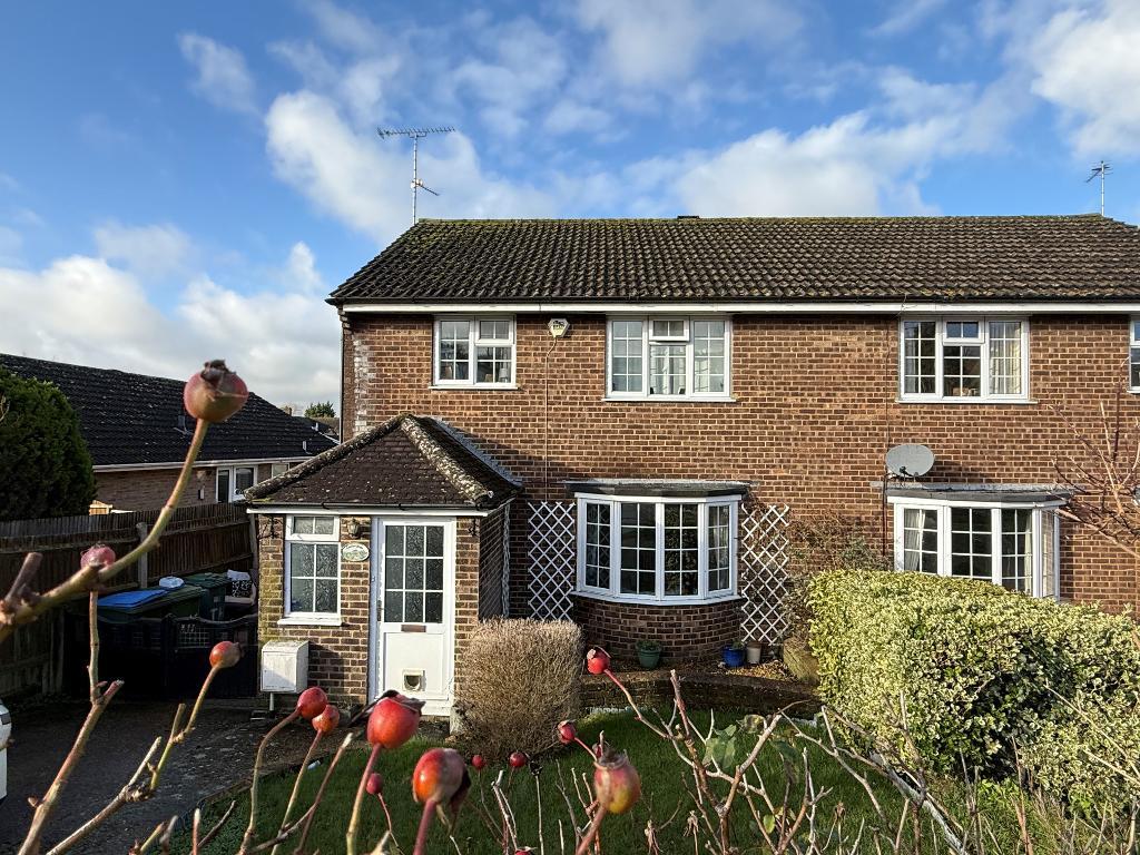 Manor Road, Upper Beeding, West Sussex, BN44 3TJ