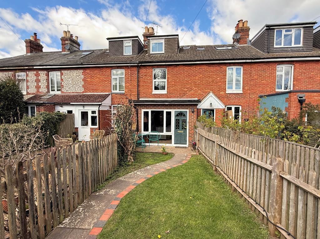 Hillside Terrace, Steyning, West Sussex, BN44 3GH